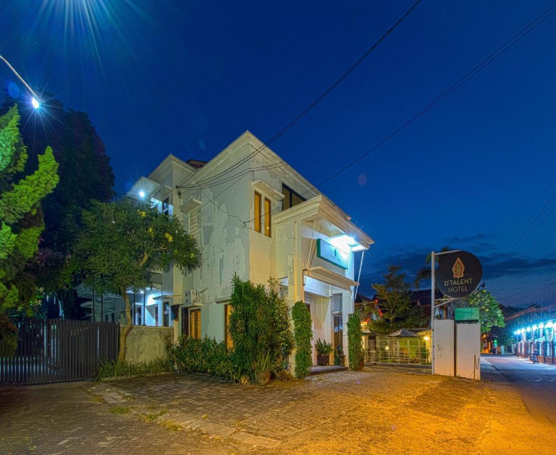 D'Talent Hotel Yogyakarta Exterior photo